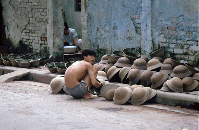 Anh doi thuong gan gui cua Ha Noi nhung nam 1990-Hinh-6