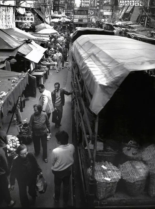 Ngam cuoc song nhon nhip o Hong Kong nam 1980