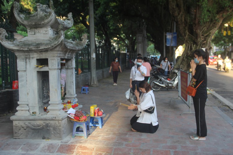 Si tu khan vai bia “Ha Ma“: Tam linh nhung dung me tin