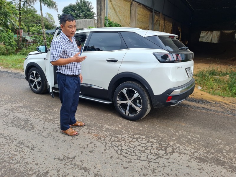 Trang Bom (Dong Nai): Dan tuoi nuoc khien duong tien ti vua nghiem thu da hong?-Hinh-14