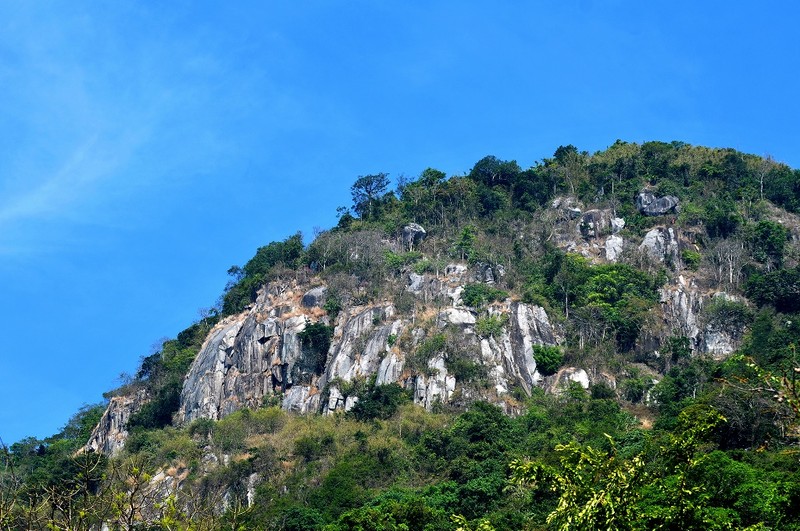 Can canh cung duong len 'De nhat thien son' Ba Den