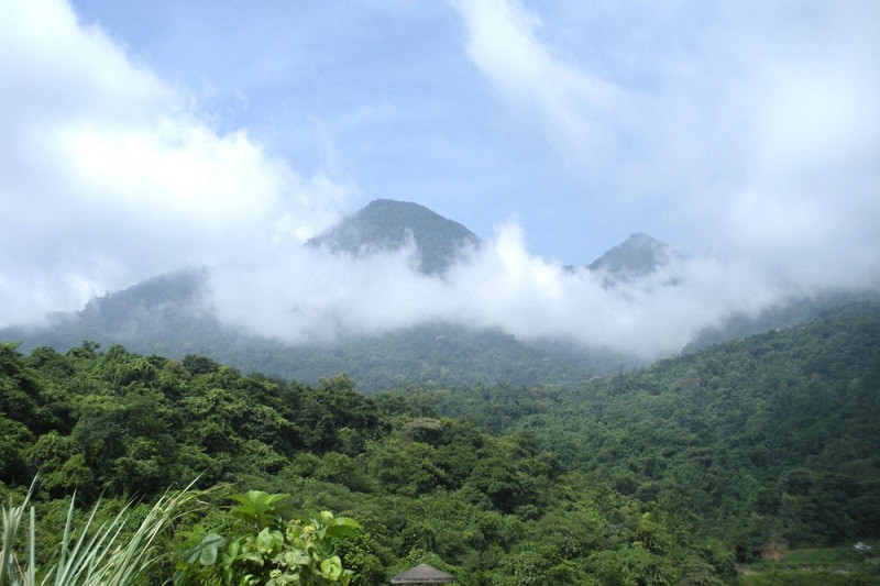 Ba Vi linh thieng vuong khi va chuyen ly ky bi an trong do-Hinh-3