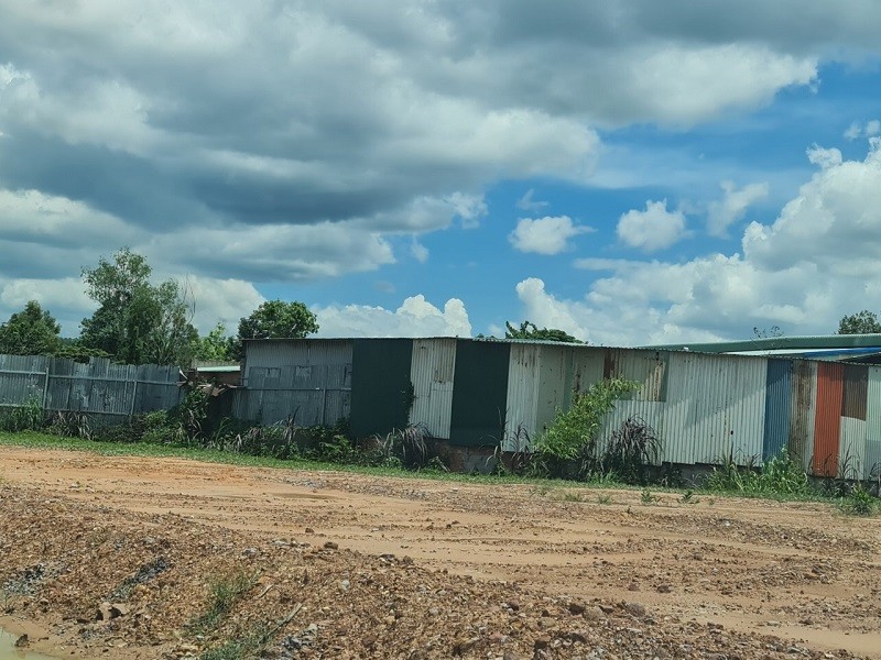 Xay dung trai phep o phuong Phuoc Tan (TP Bien Hoa): Chuyen muon thuo-Hinh-16