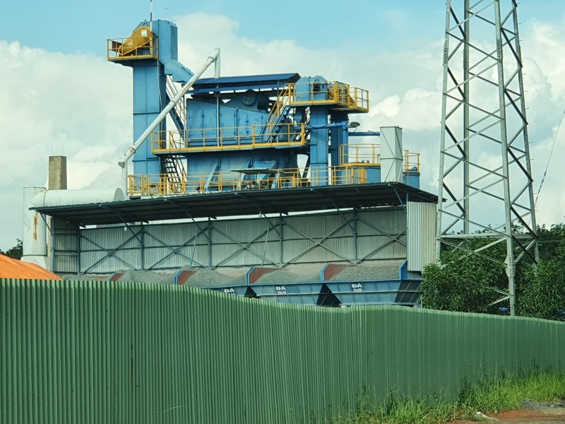 Phuoc Tan (Bien Hoa – Dong Nai): Vi sao nhieu tram tron be tong trai phep van ngang nhien hoat dong?-Hinh-3