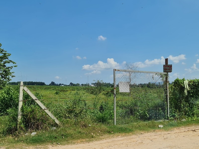 Dong Nai thu hoi, xu ly hang loat du an ‘xi dat’ roi bo hoang-Hinh-4