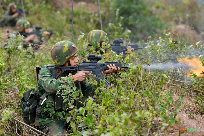 Bài học xây dựng quân đoàn chủ lực từ Đại thắng mùa xuân 1975 - Hình 3 Bai hoc xay dung quan doan chu luc tu Dai thang mua xuan 1975-Hinh-3