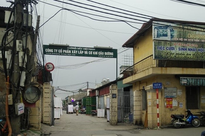 Sai pham o 460 Tran Quy Cap, Ha Noi: xay dung khong phep, o nhiem tram trong