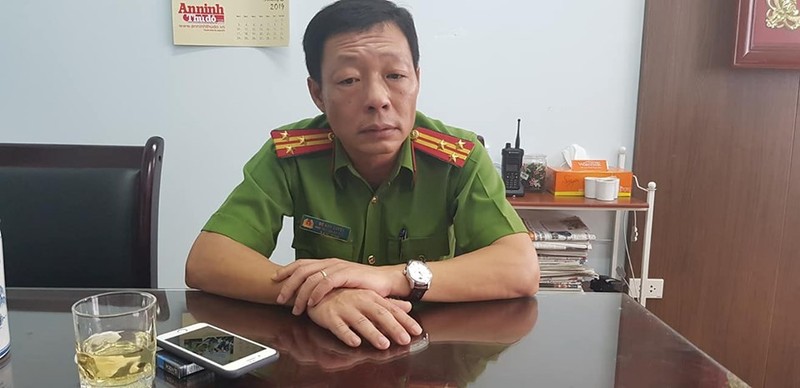 Giai cuu thanh cong nguoi phu nu tuoi xang doa thieu tai Ha Noi-Hinh-2