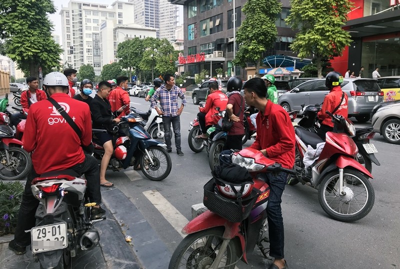 Nguyen nhan khien hang tram tai xe tat ung dung, dinh cong o tru so Go Viet-Hinh-2