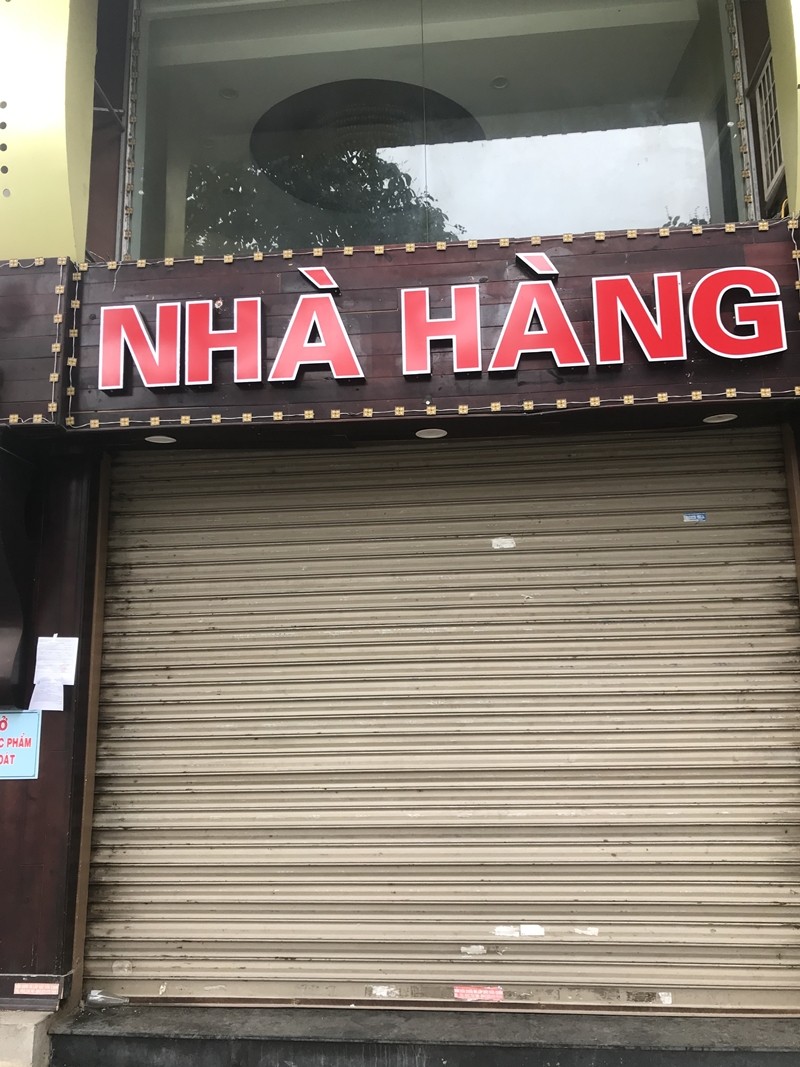 Nha hang, quan ca phe o Thu do the nao trong ngay dau nghi le?-Hinh-3