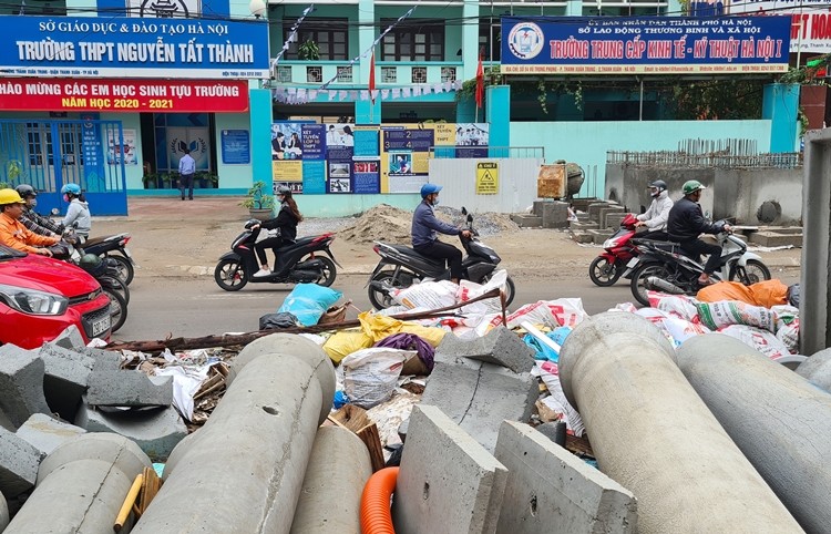 Dan kho so khi du an mo rong pho Vu Trong Phung qua cham tien do-Hinh-5