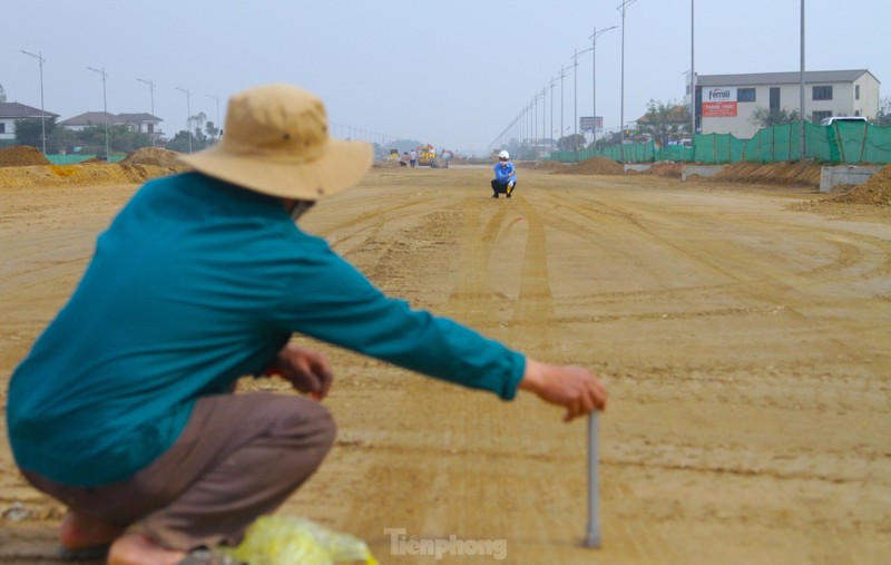 Can canh cong truong dai lo nghin ty Vinh - Cua Lo-Hinh-12