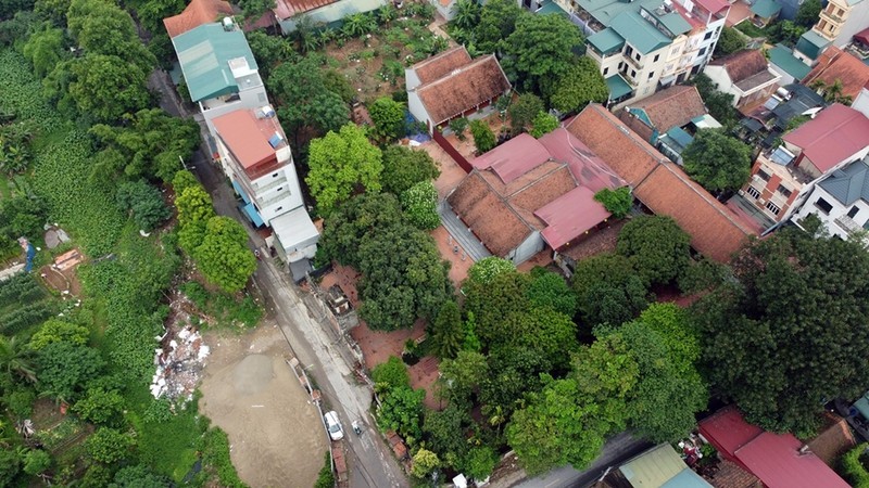 Vi pham dat chua co Linh Thong: Bo Cong an chuyen don toi Ha Noi-Hinh-2