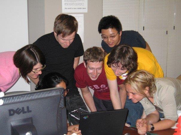 Mark Zuckerberg, tỷ phú tuổi Tý thành công nhất lịch sử - Hình 3 Mark Zuckerberg, ty phu tuoi Ty thanh cong nhat lich su-Hinh-3