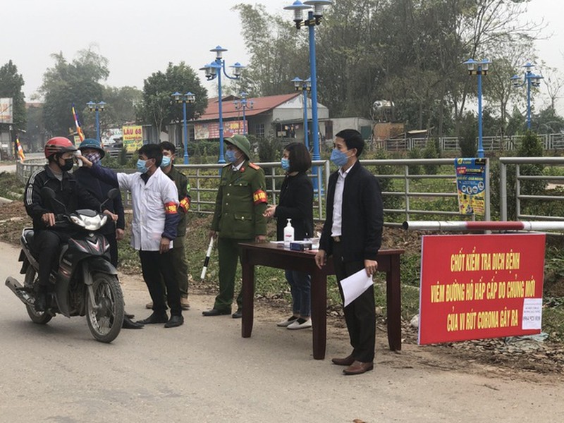 Vinh Phuc cach ly xa Son Loi 'noi bat xuat, ngoai bat nhap'