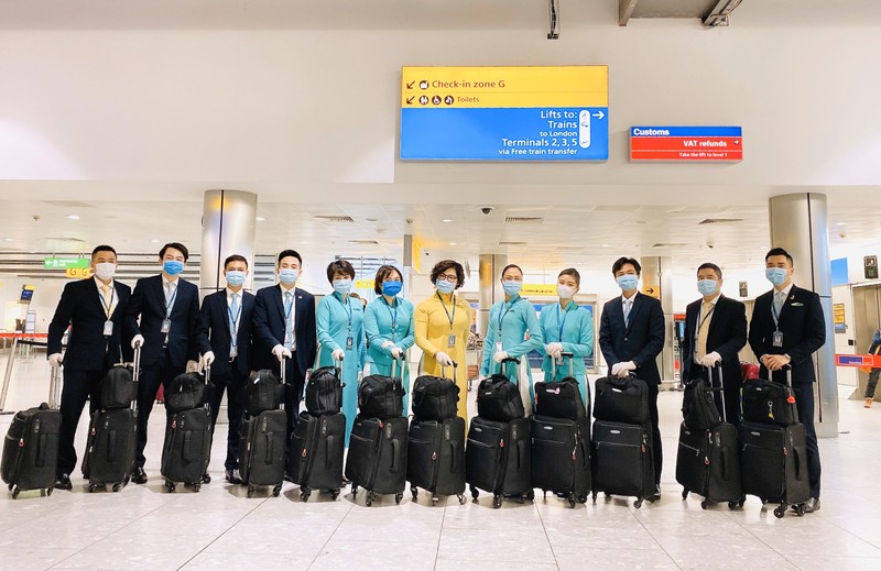 Vietnam Airlines van chuyen gan 200 nguoi tu chau Au ve Viet Nam