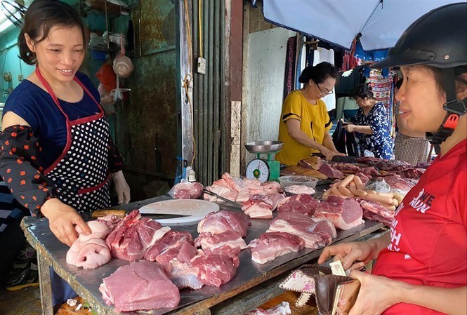 Gia thit heo hom nay len 200.000 dong/kg, cao chua tung co