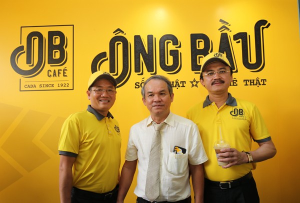 Bau Thang: Chung toi ban ca phe sua da chi 18.000 dong/ly, ai cung ngac nhien-Hinh-2