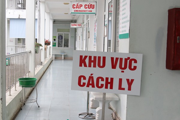 Lo trinh di chuyen cua 2 ca nghi nhiem COVID-19 o TP HCM rat phuc tap