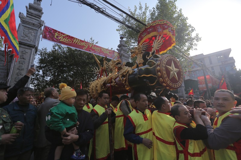 Di xem le hoi ruoc phao lang Dong Ky o Bac Ninh-Hinh-2