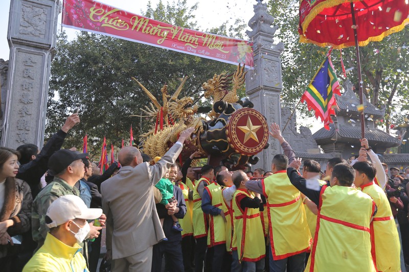 Di xem le hoi ruoc phao lang Dong Ky o Bac Ninh-Hinh-3