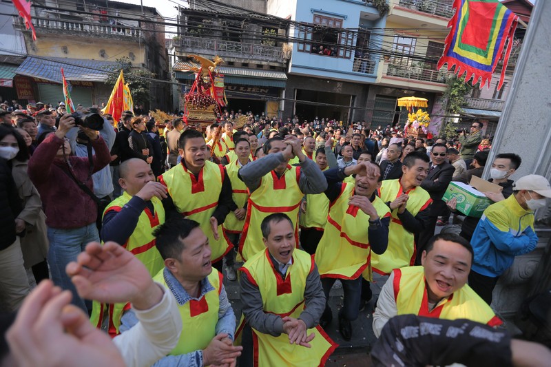 Di xem le hoi ruoc phao lang Dong Ky o Bac Ninh-Hinh-4