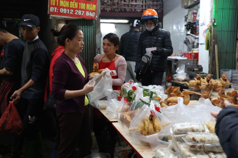 “Cho nha giau” nhon nhip khach mua mam co cung giao thua-Hinh-3