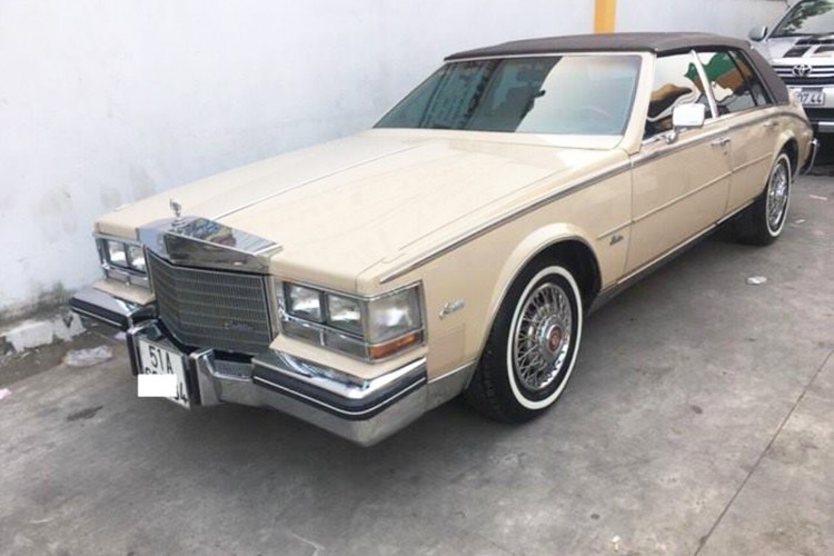 Xe Cadillac Seville dung 35 nam ban 1,5 ty o Sai Gon