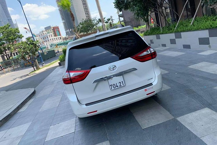 Toyota Sienna da qua su dung gia 4,3 ty o Sai Gon-Hinh-4