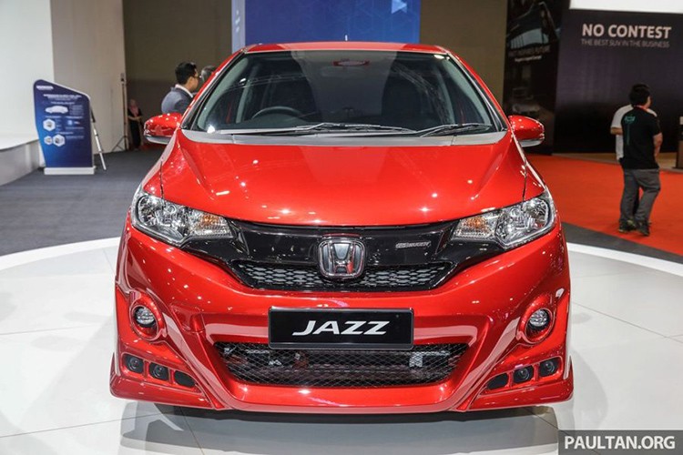 Honda Jazz do Mugen chi 300 chiec ra mat tai Malaysia-Hinh-3