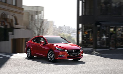 Xe Mazda3 uu dai gia den 70 trieu dong