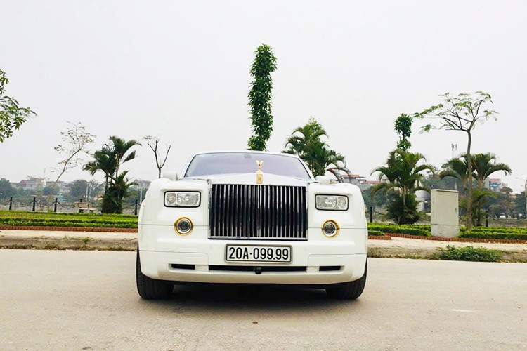 Dai gia ban Rolls-Royce bien so tu quy 9 ma vang voi gia 12 ty-Hinh-3