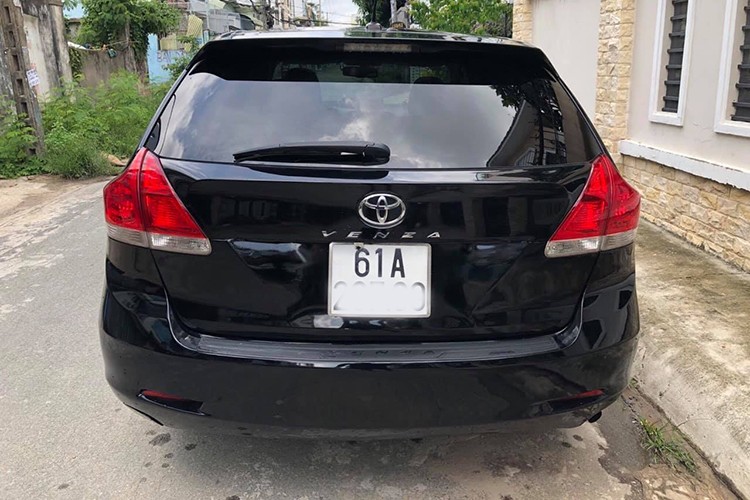 Xe sang Toyota Venza chi hon 600 trieu dongi tai Binh Duong-Hinh-3