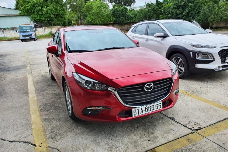 Chu xe Mazda3 boc trung bien so cuc dep ngu quy 6