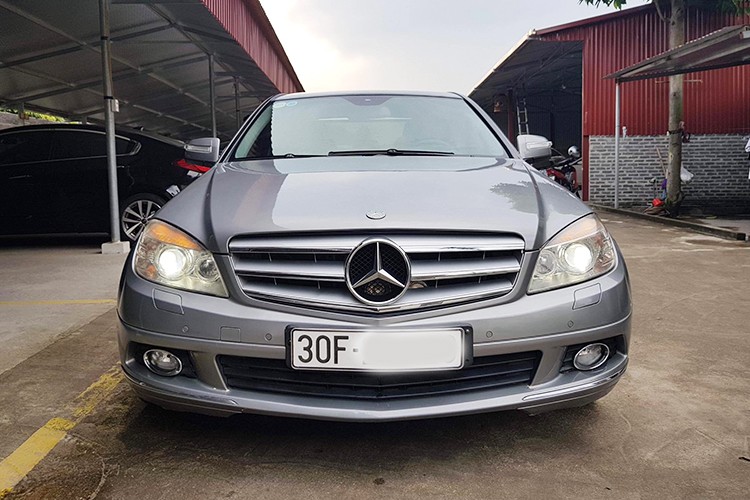 Can canh xe sang Mercedes C200 chi 400 trieu dong-Hinh-3