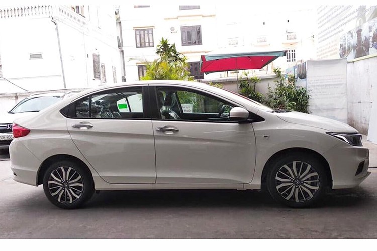 Ngam Honda City E gia chi 529 trieu-Hinh-2