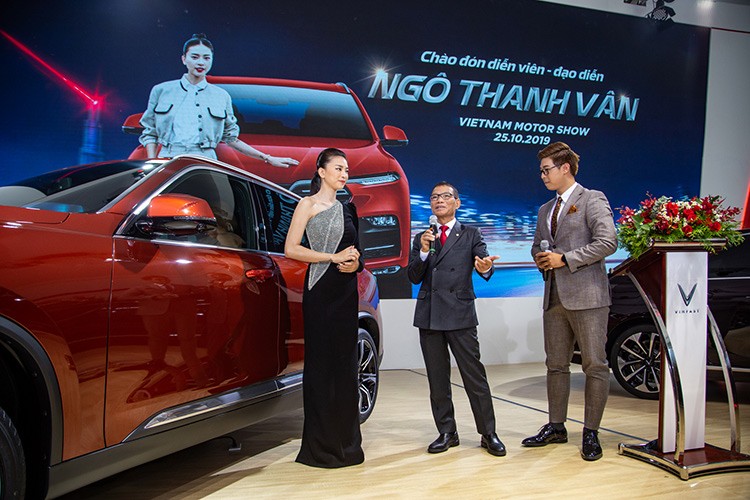 Ngô Thanh Vân chính thức sở hữu Vinfast Lux SA 2.0 giá gần 2 tỷ - Hình 3 Ngo Thanh Van chinh thuc so huu Vinfast Lux SA 2.0 gia gan 2 ty-Hinh-3