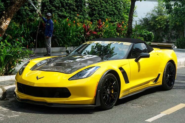 Chum anh Chevrolet Corvette Z06 cua hiem lan banh o Sai Gon