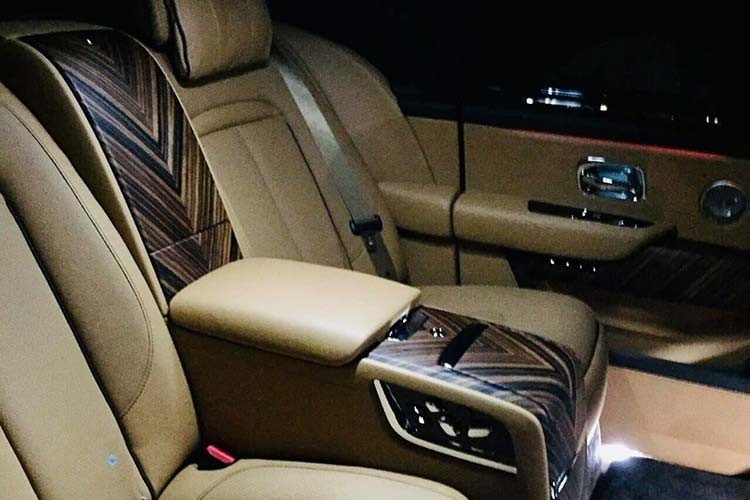 Rolls-Royce Cullinan lên sàn xe cũ chỉ hơn 17 tỷ ở Hà Nội - Hình 7 Rolls-Royce Cullinan len san xe cu chi hon 17 ty o Ha Noi-Hinh-7
