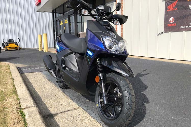 Yamaha Zuma 125 2020 hơn 80 triệu đồng có gì thu hút? Yamaha Zuma 125 2020 hon 80 trieu dong co gi thu hut?
