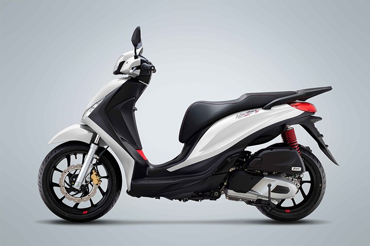 Piaggio Medley 2020 'đấu' Honda SH, có gì lợi thế? - Hình 9 Piaggio Medley 2020 'dau' Honda SH, co gi loi the?-Hinh-9