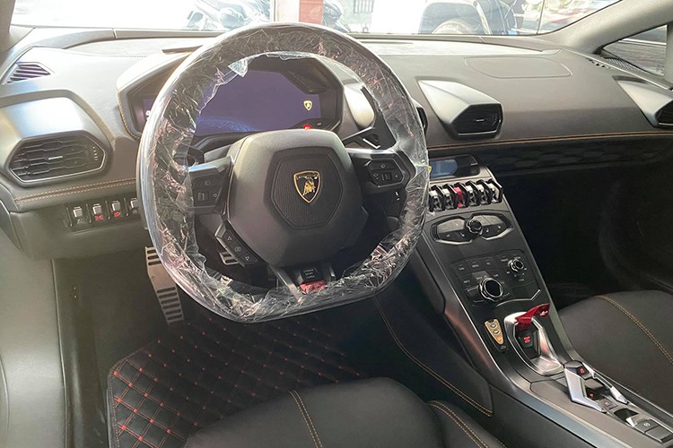 Dai gia ban Lamborghini Huracan gan 10 ty o Binh Duong-Hinh-5