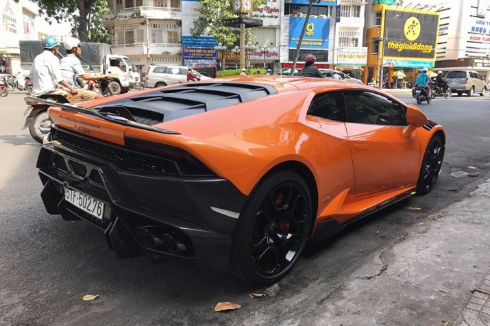 Dai gia ban Lamborghini Huracan gan 10 ty o Binh Duong-Hinh-7