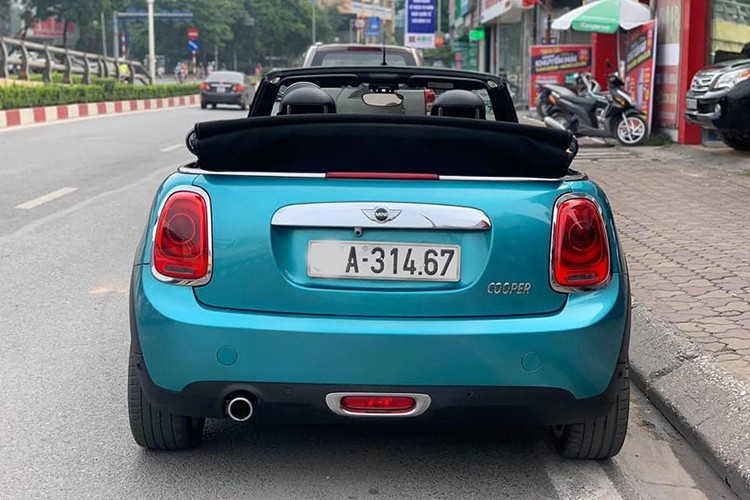 Xe MINI Cooper dung 4 nam lo chi 500 trieu dong-Hinh-3