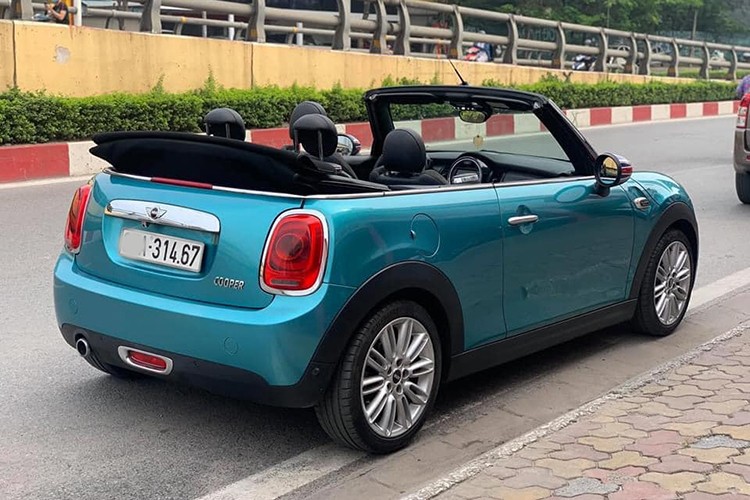 Xe MINI Cooper dung 4 nam lo chi 500 trieu dong-Hinh-7