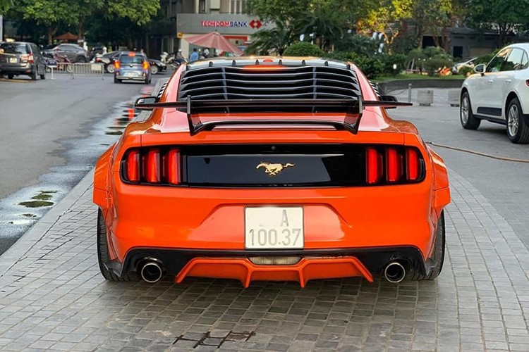 Dân chơi Bắc Giang rao bán Ford Mustang hơn 1 tỷ đồng - Hình 4 Dan choi Bac Giang rao ban Ford Mustang hon 1 ty dong-Hinh-4