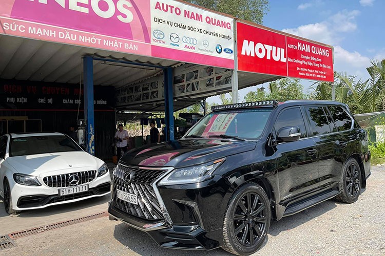 Ngam Lexus LX570 hon 8 ty bien ngu quy 5 o TP HCM