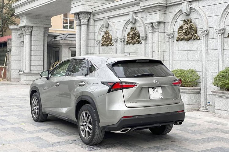 Chu nhan tai Ha Noi ban Lexus NX200T “bien VIP” gia gan 2 ty-Hinh-4