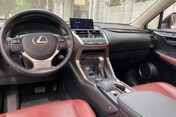 Chu nhan tai Ha Noi ban Lexus NX200T “bien VIP” gia gan 2 ty-Hinh-5