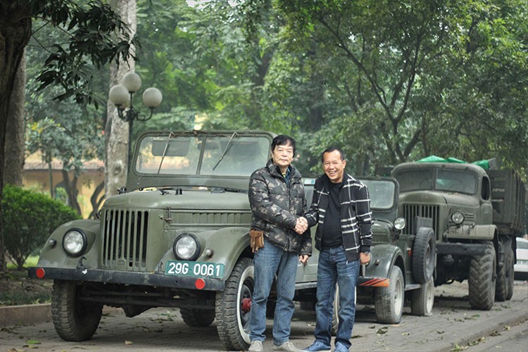 Mot nguoi tang xe GAZ 69 toi gia dinh Dai tuong Vo Nguyen Giap-Hinh-2